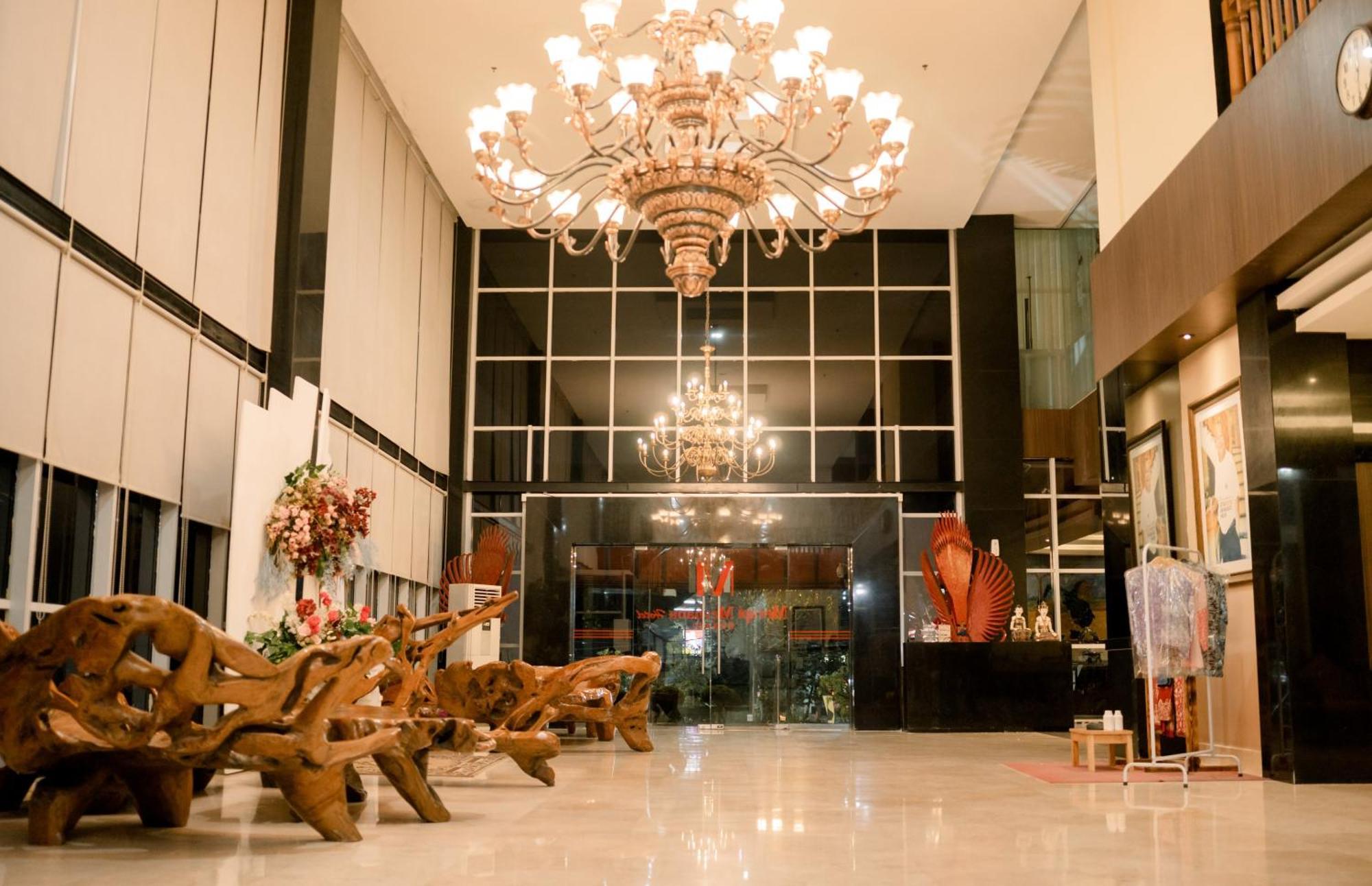 Merapi Merbabu Hotels Bekasi Exterior photo