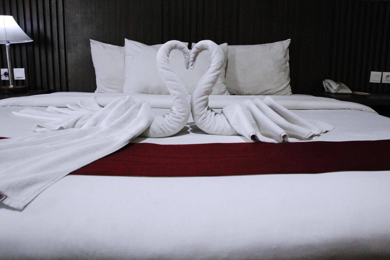 Merapi Merbabu Hotels Bekasi Exterior photo